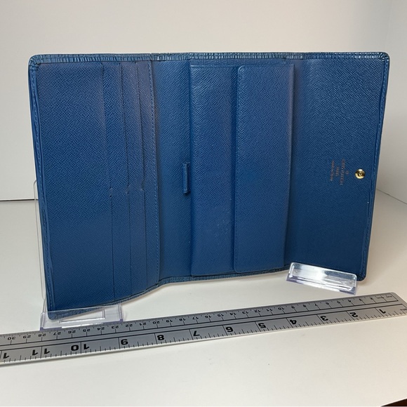 Louis Vuitton Epi Blue Wallet - Picture 6 of 10